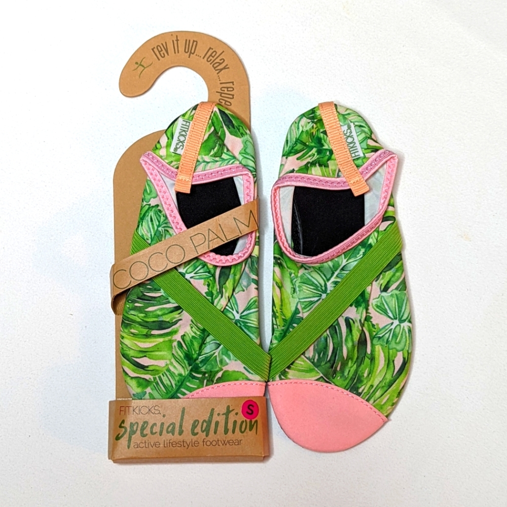 FITKICKS Foldable Active Lifestyle Minimalist Shoe in Pink Floral Size Small - Picture 3 of 7